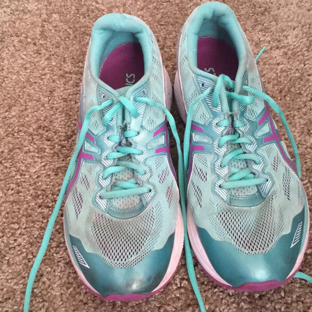 Size 10 ASICS